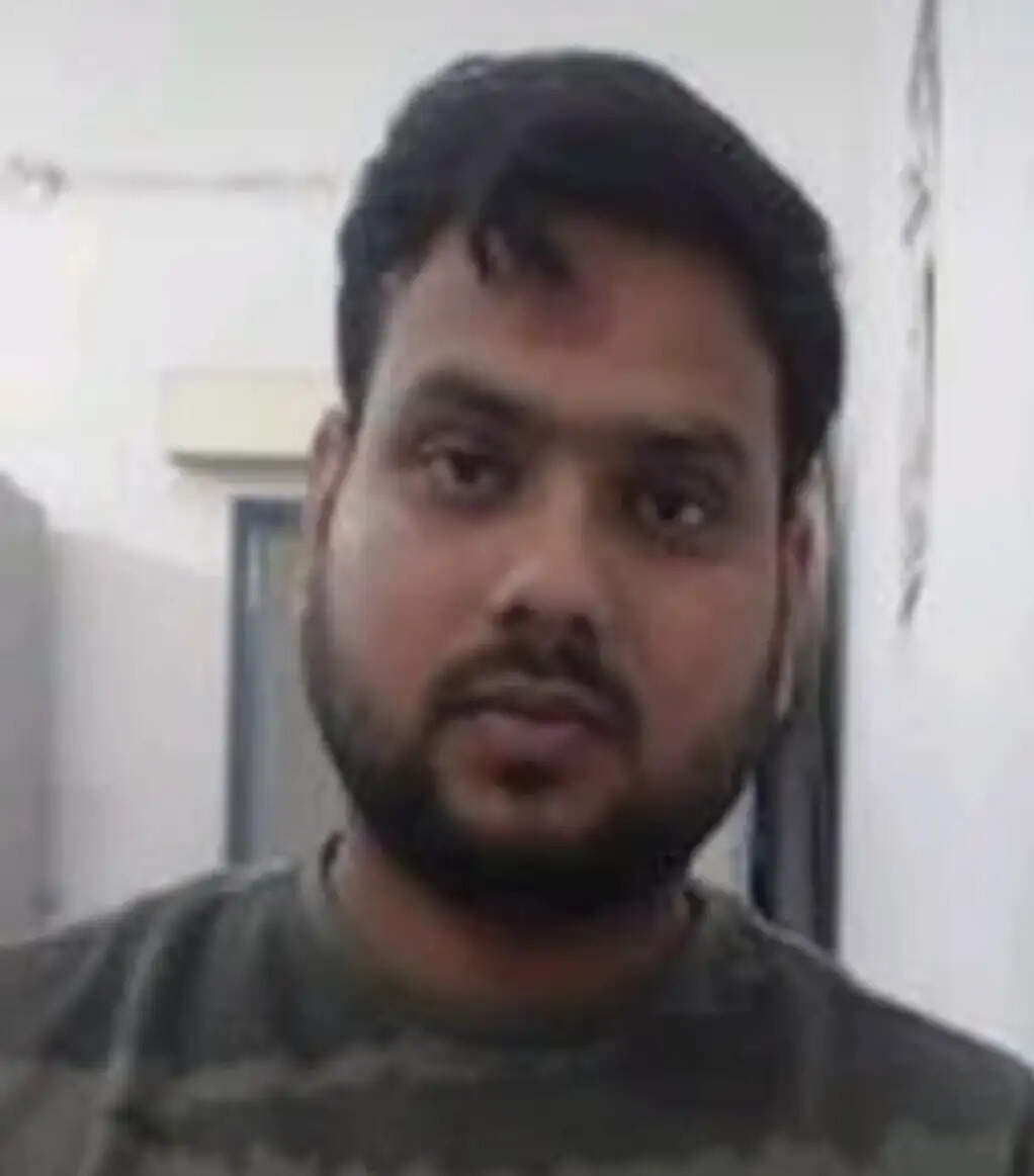 वराछा क्षेत्र की एसबीआई लूटकांड का मास्टरमाइंड कुंदन भगत सूरत लाया गया