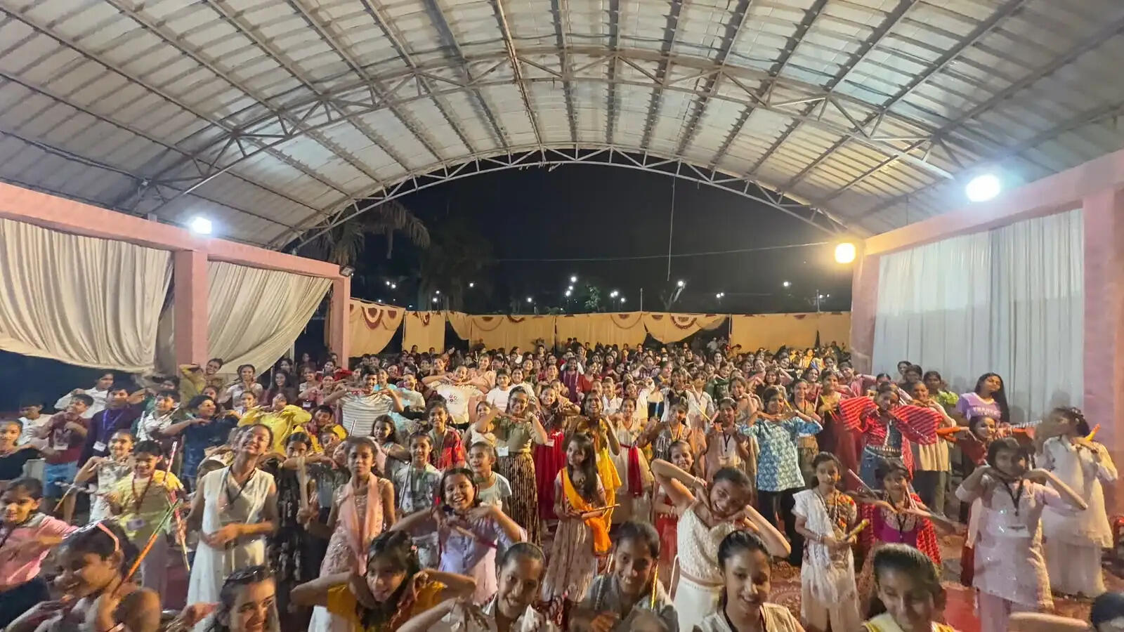 अशोकनगर में सजेगा राजवाड़ी रास गरबा का दरबार, तलवार गरबा में दिखेगा नारी शक्ति का शौर्य!
