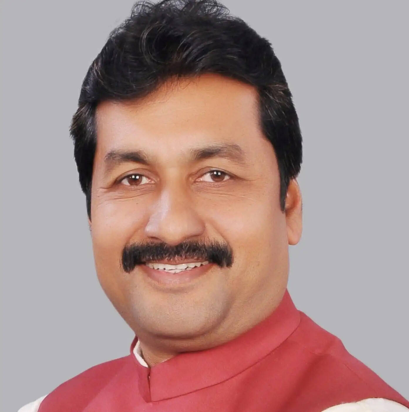 सम्राट सरकार के एक महीने के कार्यकाल पर केवल कागजों में ही दिखा विकास: राजेश राठौड़