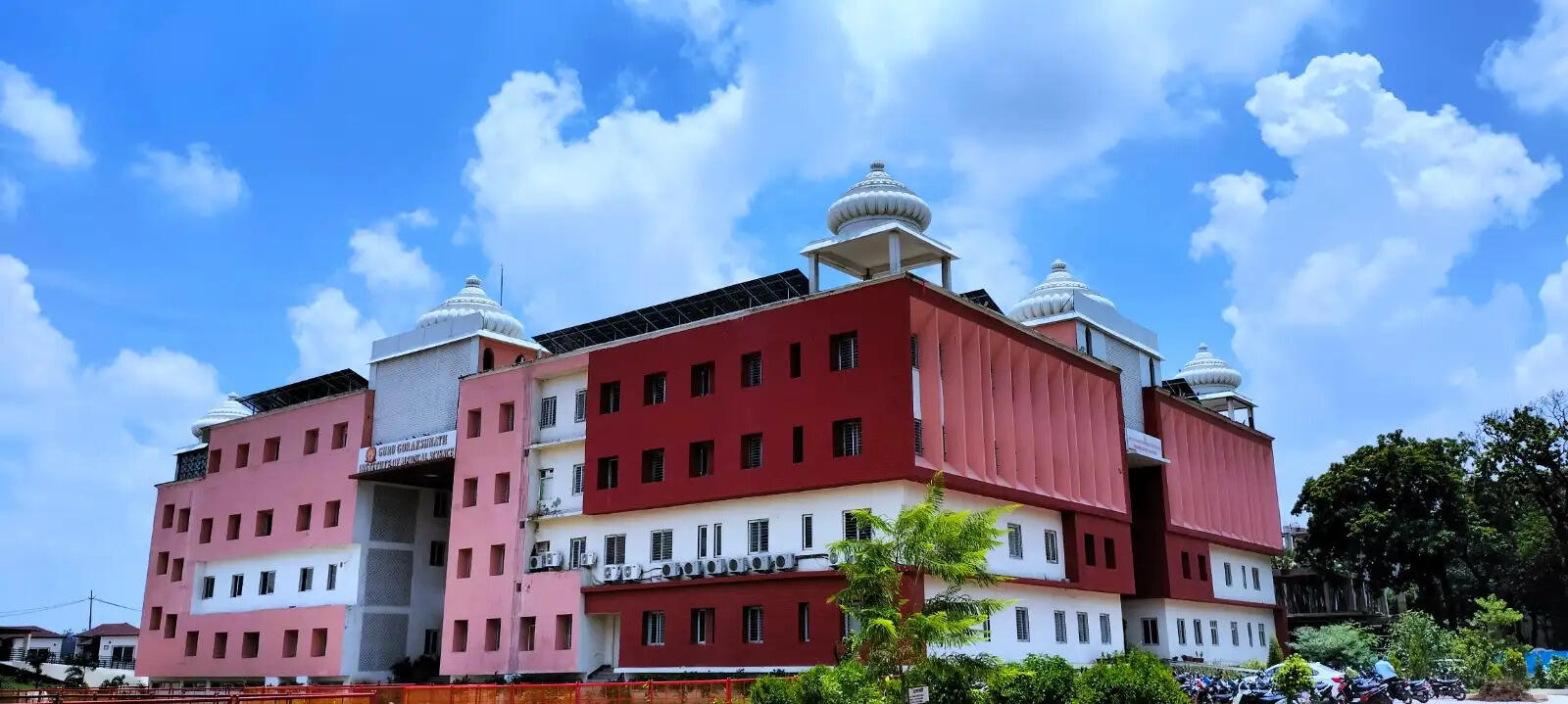 सभी कोर्स को एआई इंटीग्रेटेड करने वाला देश का पहला विवि बन रहा एमजीयूजी