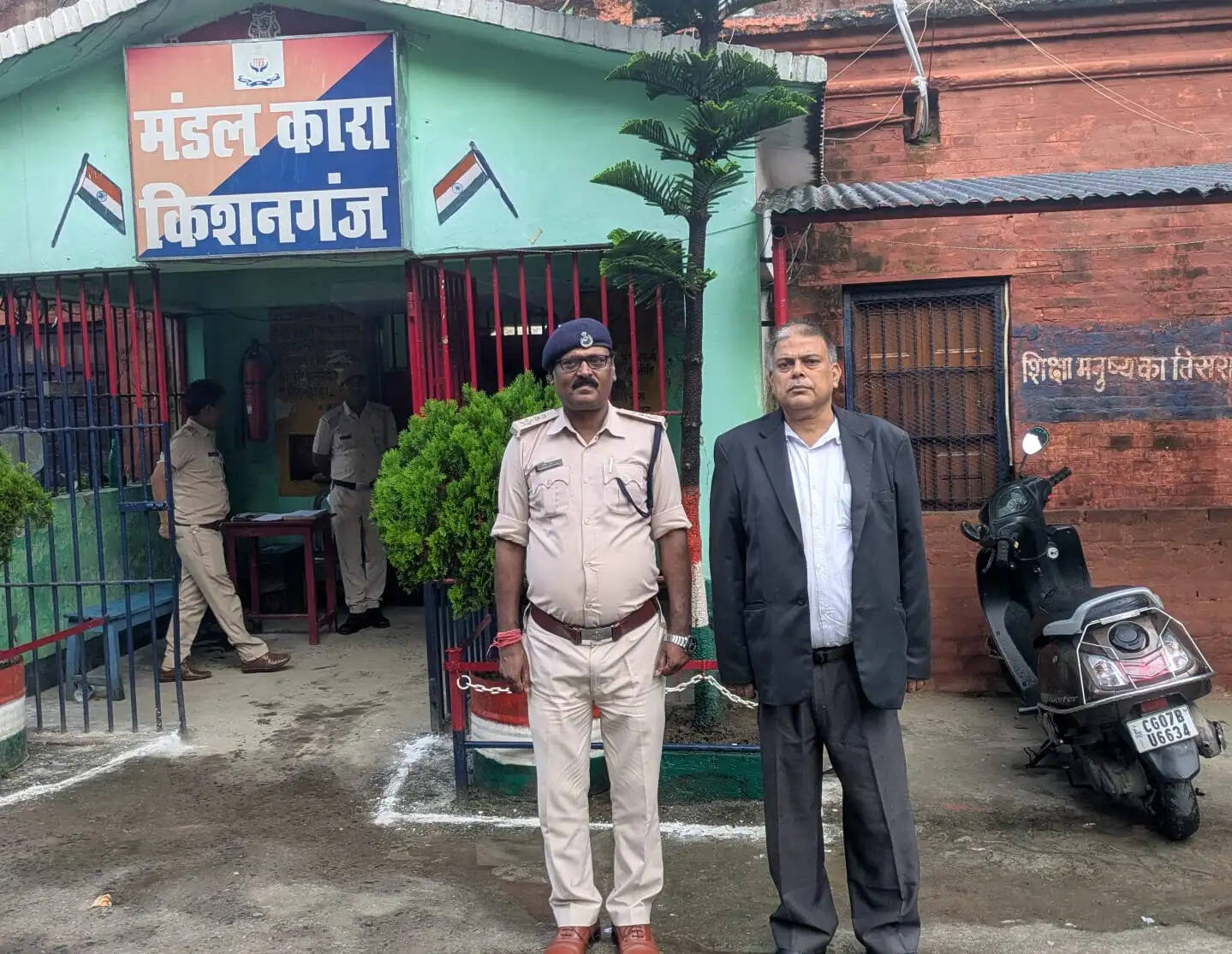 मंडल कारा का निरीक्षण कर डीएलएसए सचिव ने परखी व्यवस्थाएं