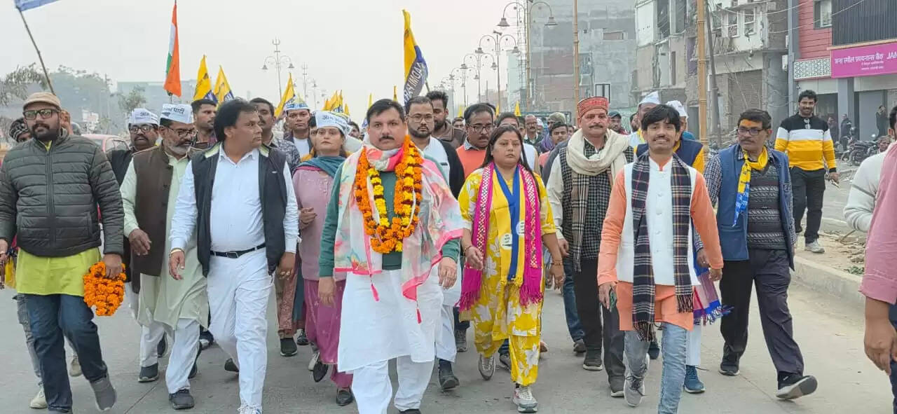 आप के “रोज़गार दो–सामाजिक न्याय दो” पदयात्रा में मणिकर्णिका घाट का मामला गूंजा