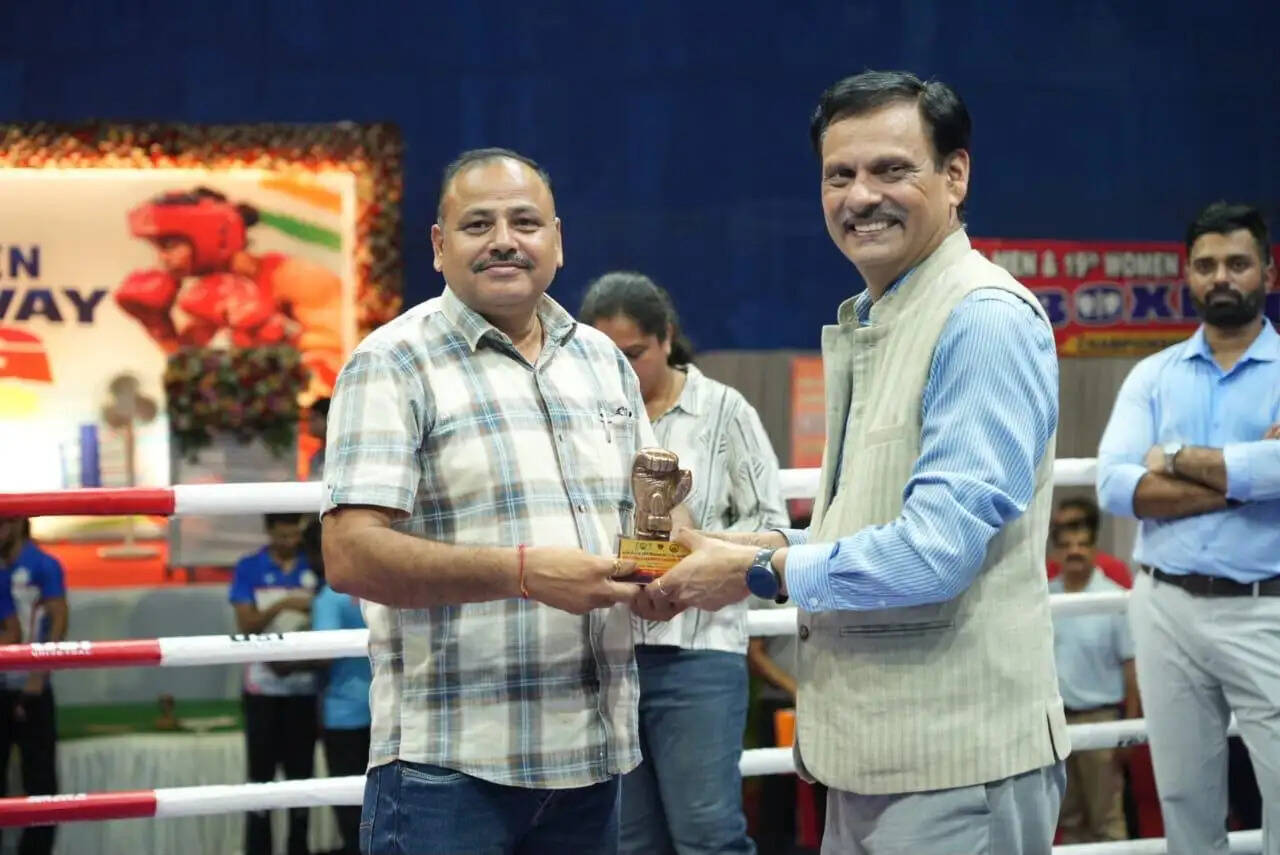 ऑल इंडिया रेलवे बॉक्सिंग चैंपियनशिप में कोटा मंडल के देवी सिंह सम्मानित