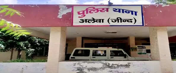 जींद : दुर्घनाग्रस्त हुई कार से मिला साै किलो डोडा पोस्त