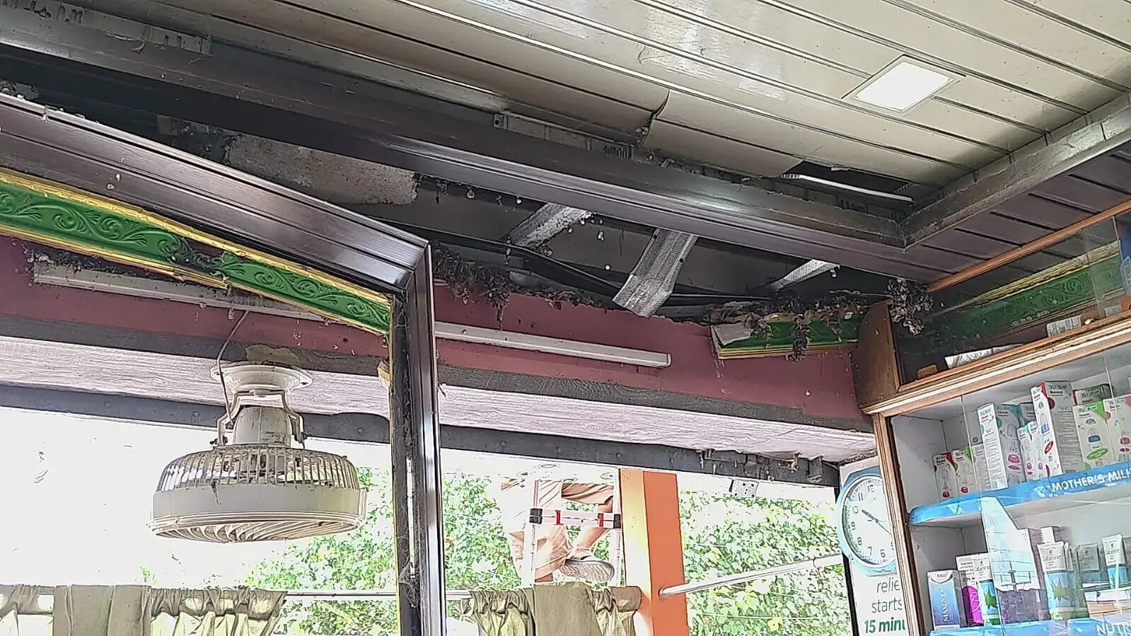 दवा दुकान से साढ़े चार लाख रुपये लेकर फरार हुए चोर