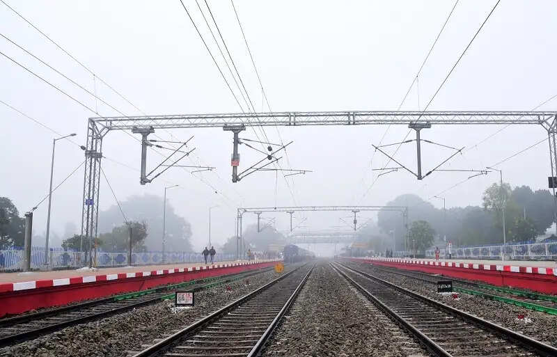 पूसीरे ने वित्त वर्ष 2025-26 में 35 ट्रेनों की गति बढ़ाई