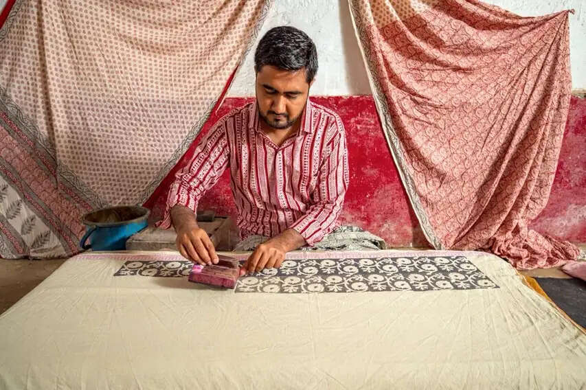 मप्र की ‘बाग प्रिंट’ कला को मिलेगा वैश्विक मंच, अंतरराष्ट्रीय मेले 'फोयर डे पेरिस' में होगी प्रदर्शित