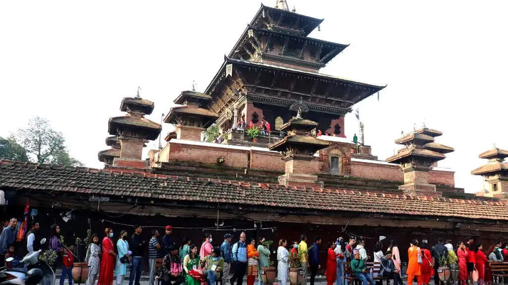 वर्ष में सिर्फ एक दिन खुलता है काठमांडू का तलेजु भवानी मंदिर, दर्शन के लिए सुबह से उमड़ी श्रद्धालुओं की भीड़