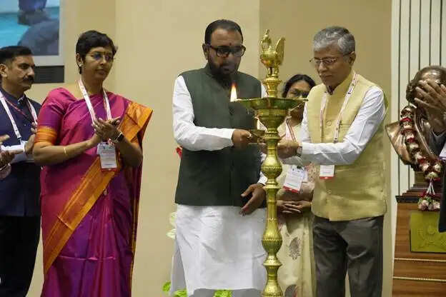 साक्ष्य-आधारित शोध एवं सहयोग से होम्योपैथी को वैश्विक स्तर पर और पहचान मिलेगीः प्रतापराव जाधव