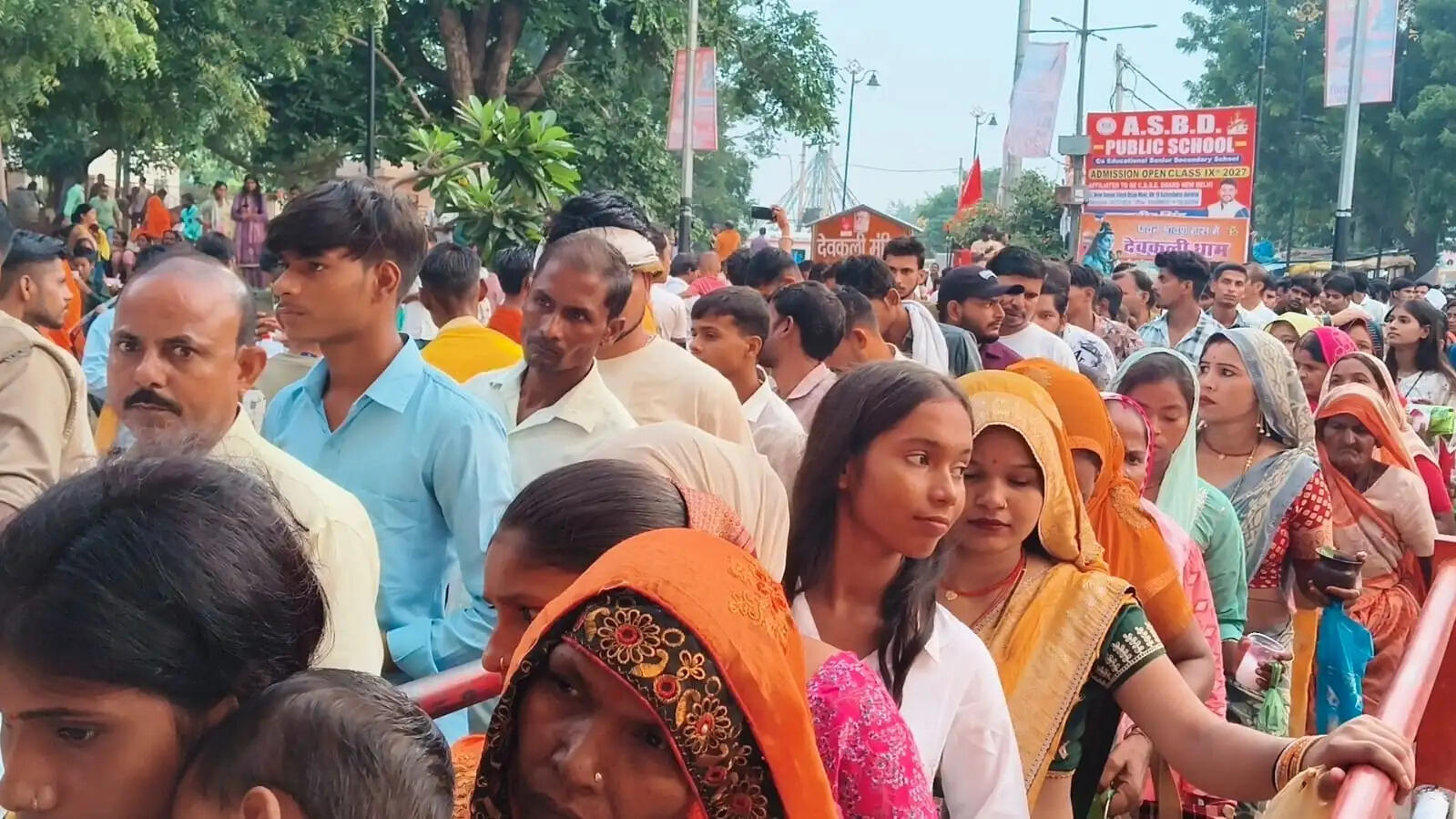 सावन के दूसरे सोमवार पर देवकली धाम में उमड़ा आस्था का सैलाब