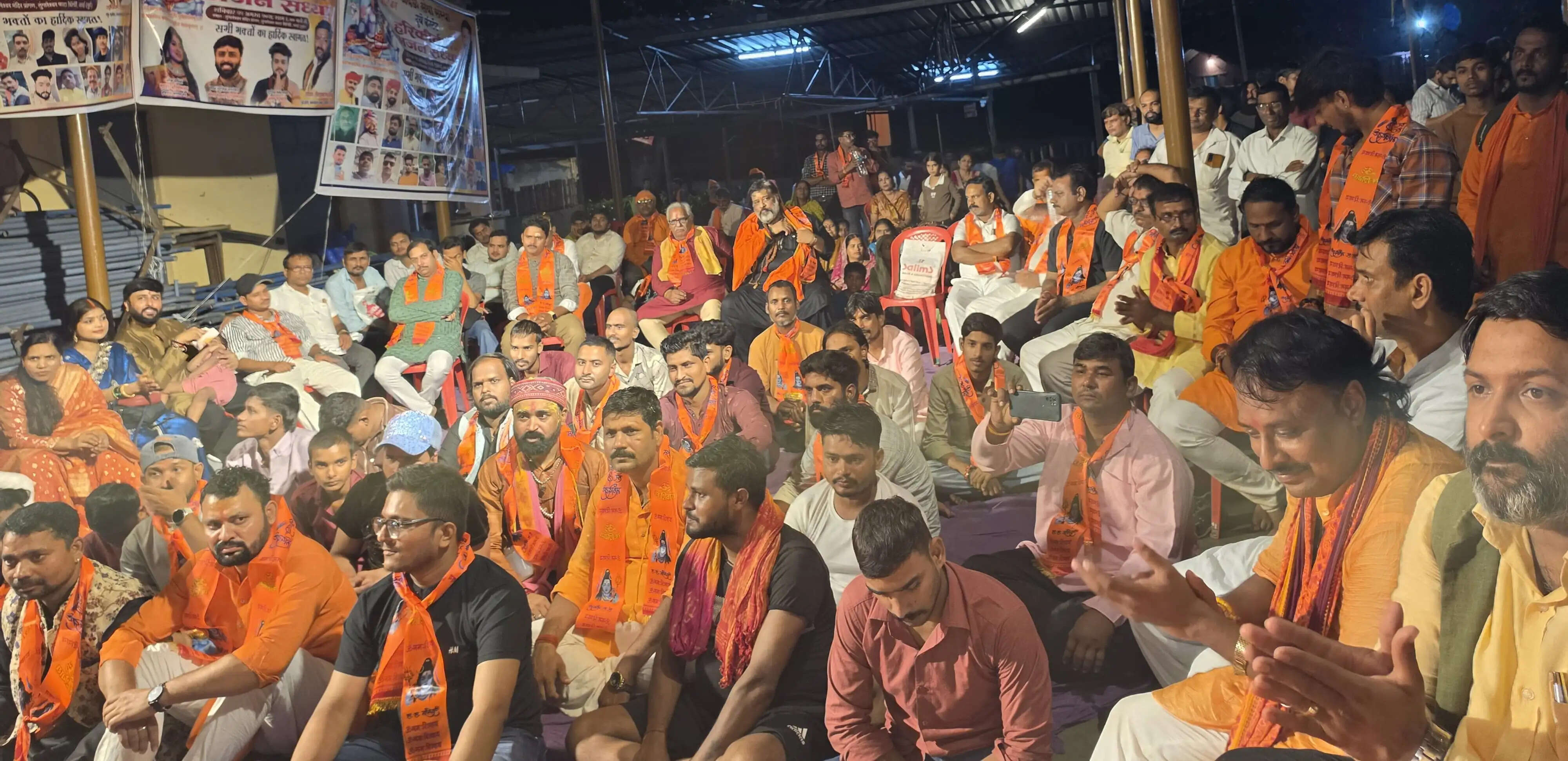 वसई के तुंगारेश्वर महादेव मंदिर में कलाकारों का महा-स्नेहमिलन, भजनों से गूंजा परिसर