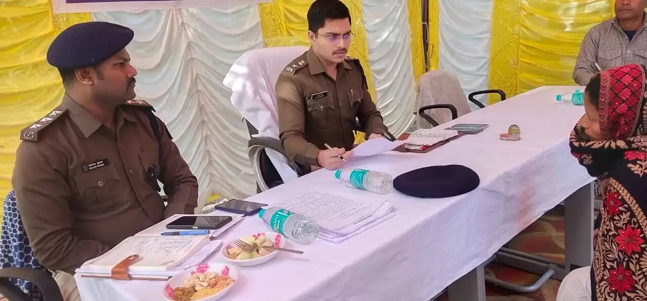 कृष्णाब्रह्म थाना में एसपी ने लगाया जनता दरबार, कई मामलों की हुई सुनवाई