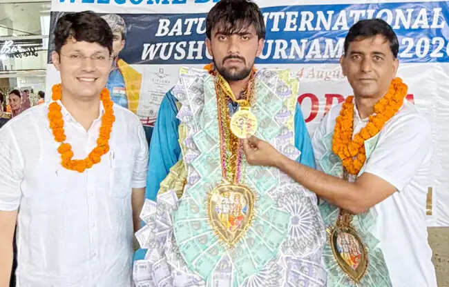 जॉर्जिया में साेनीपत के नितेश ने 90 किलोग्राम भार वर्ग में वुशु का स्वर्ण पदक जीता