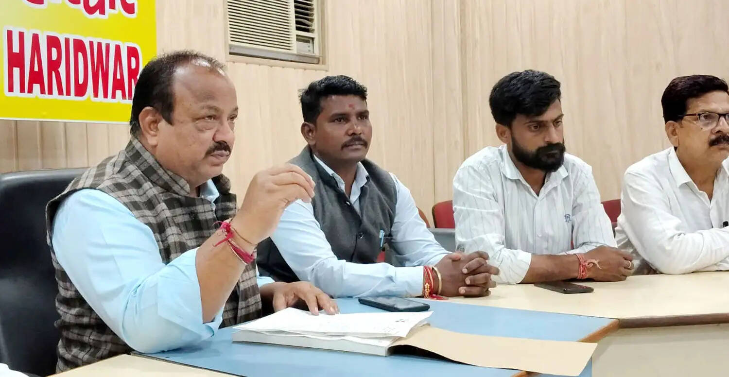 अधिकारी&nbsp;नहीं&nbsp;सुन&nbsp;रहे&nbsp;जन&nbsp;समस्याएं,&nbsp;कांग्रेस&nbsp;ने&nbsp;लगाया&nbsp;आराेप