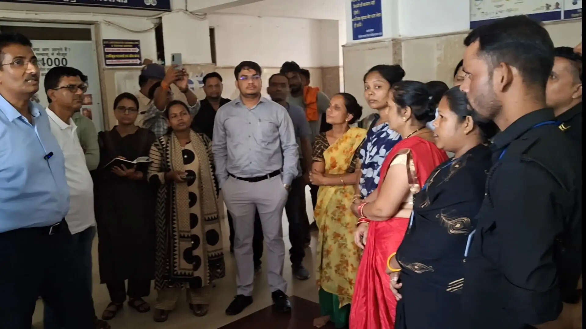 दमोह में राष्ट्रीय पल्स पोलियो अभियान का शुभारंभ, कलेक्टर ने बच्चों को पिलाई पोलियो की दो बूंद