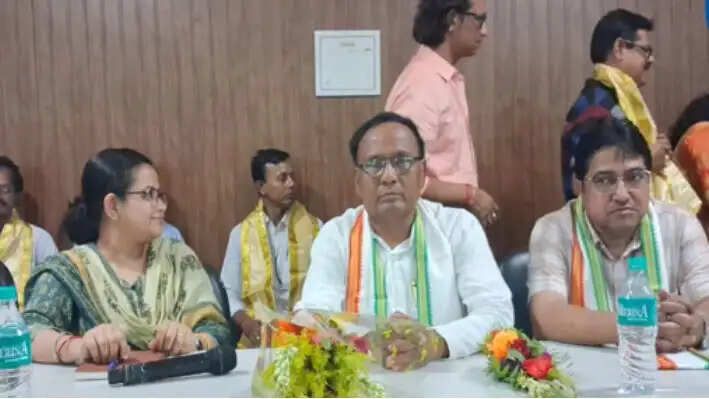 गंगारामपुर में प्रशासनिक बैठक : विकास और कानून व्यवस्था पर सख्त निर्देश