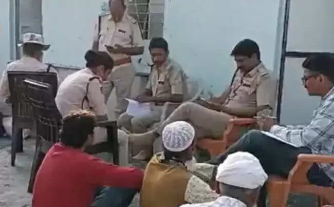 मध्य प्रदेश के खंडवा में मदरसे में मिले बड़ी मात्रा में नकली नोट, जांच में जुटी पुलिस