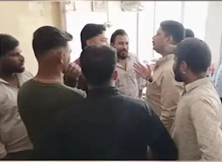 बछड़े की हत्या से अजमेर में तनाव, एक आरोपी गिरफ्तार; बजरंग दल का प्रदर्शन