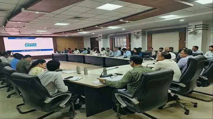 इंदौरः सिंहस्थ की तैयारियों ने पकड़ी रफ्तार, 15 विभागों के साथ संभागायुक्त ने की समन्वय बैठक