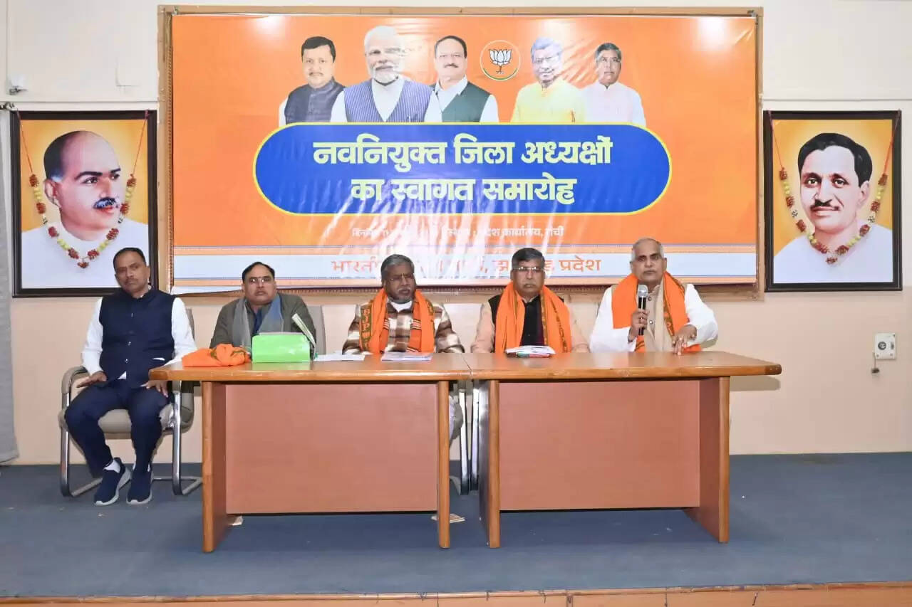 भाजपा ने प्रदेश कार्यालय में सभी नव निर्वाचित 27 जिला अध्यक्षों का किया अभिनंदन