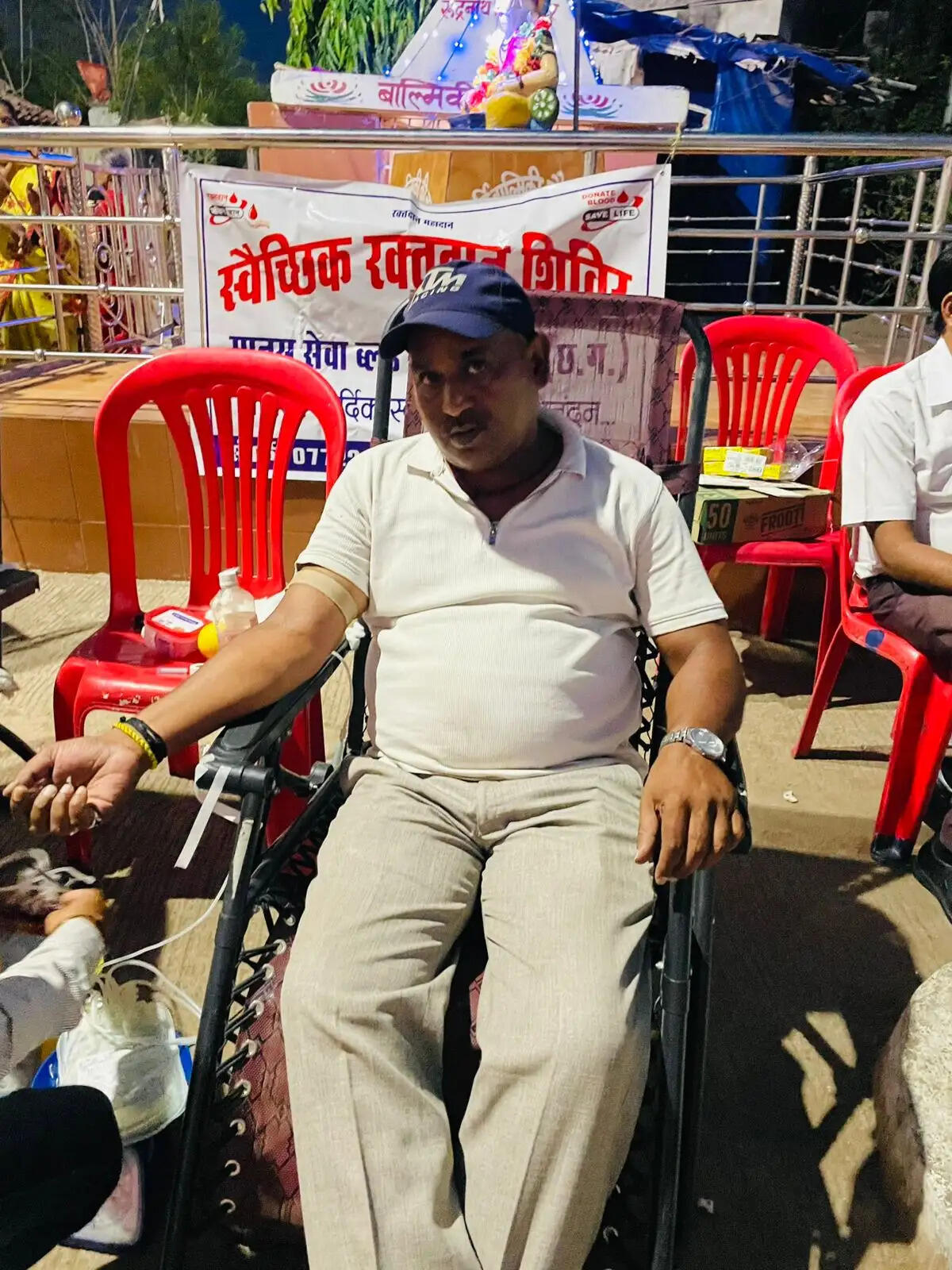 वाल्मीकि समाज के युवाओं ने किया स्वैच्छिक रक्तदान