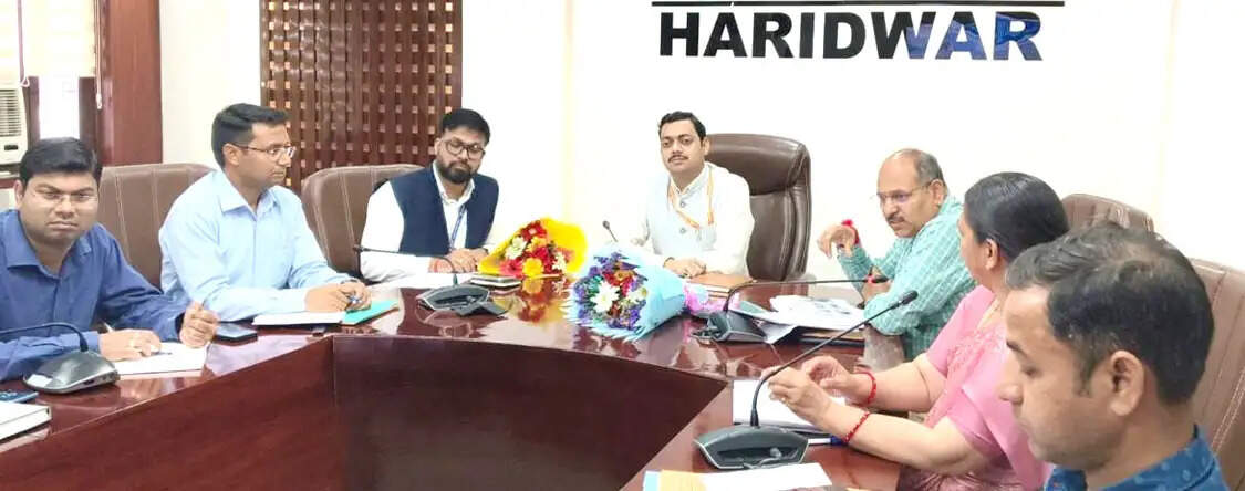 हरिद्वार में संपूर्णता अभियान 2.0 की प्रगति की समीक्षा बैठक आयोजित
