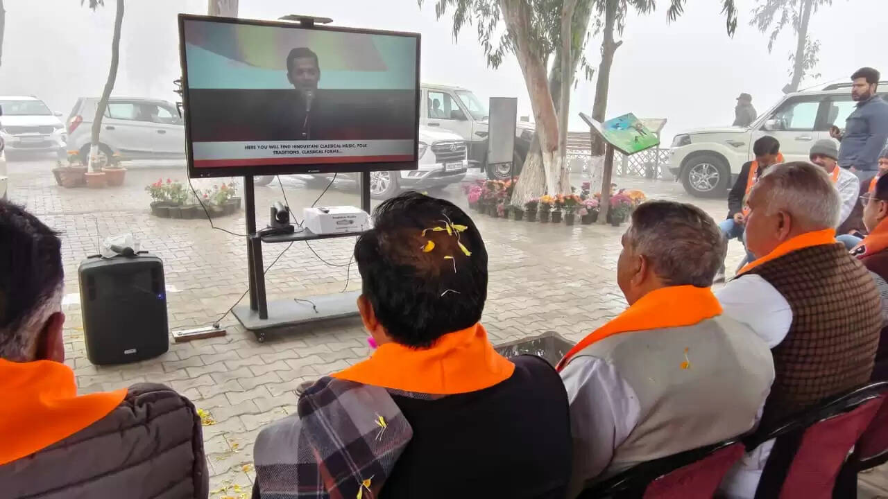 असम में सुना गया मन की बात का 136वां एपिसोड, असम भाजपा ने की बाढ़ प्रभावितों के लिए 12 करोड़ की राहत सामग्री देने की घोषणा