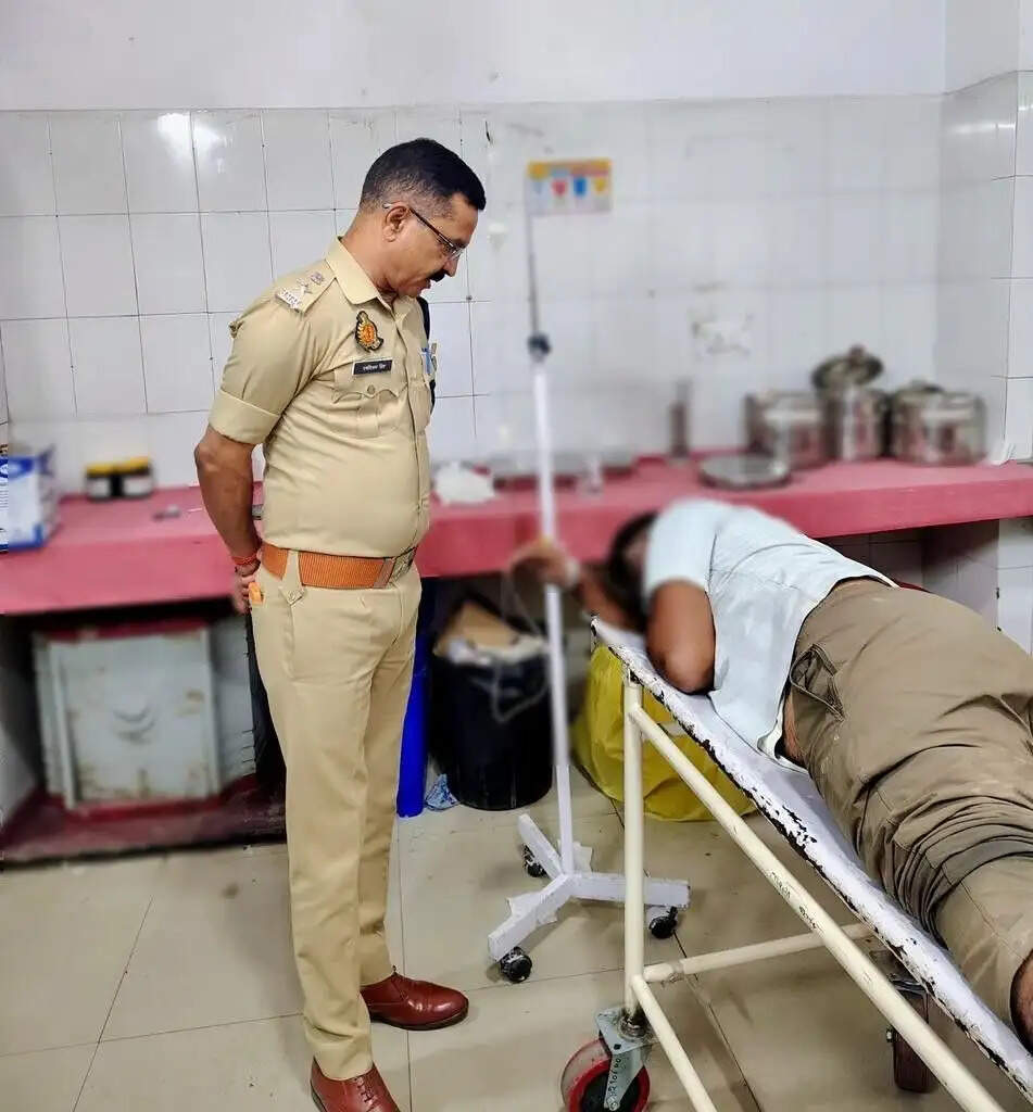 रिटायर्ड दरोगा के बेटे को गोली मारने वाला 25 हजार का इनामी मुठभेड़ में गिरफ्तार