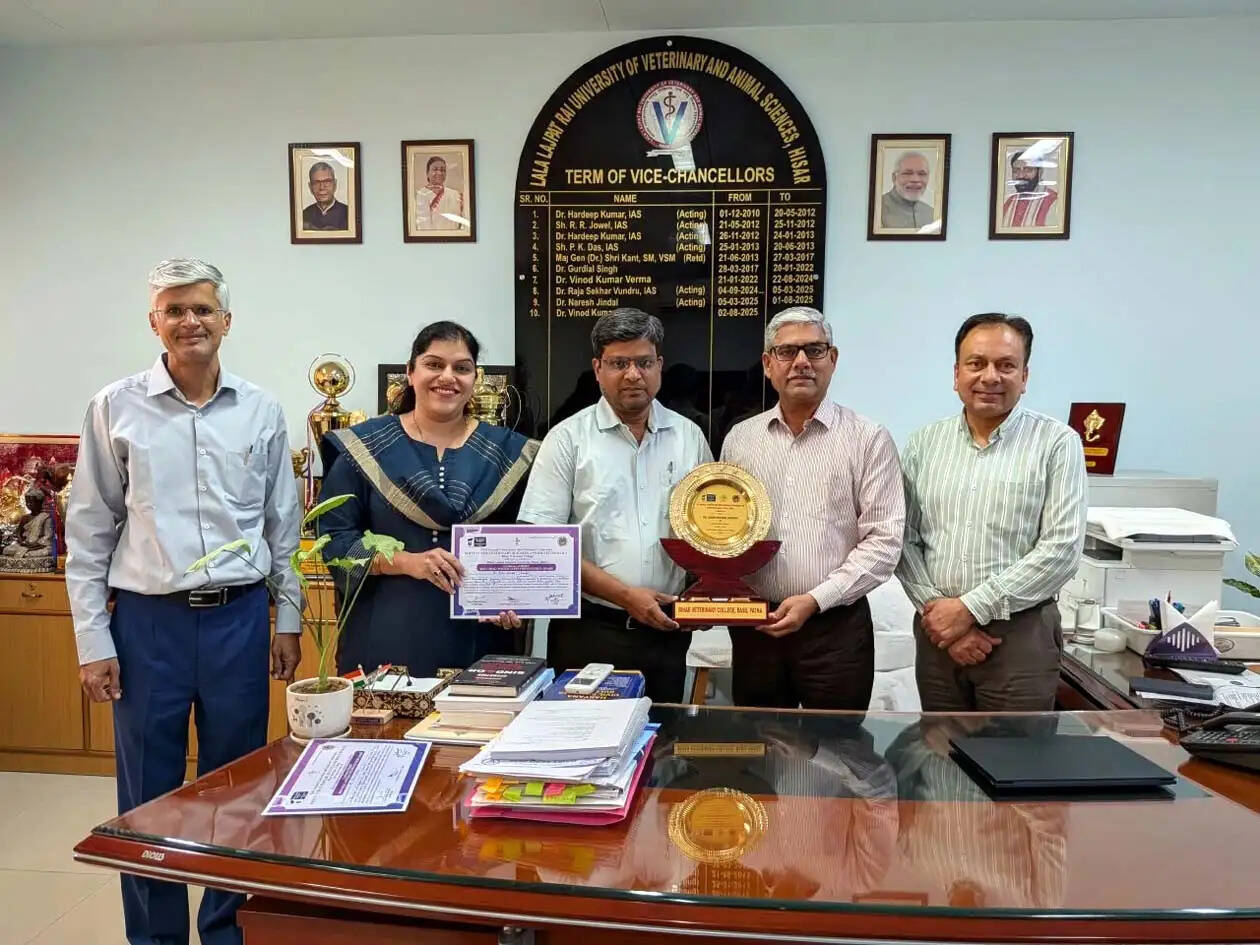 हिसार : राष्ट्रीय सम्मेलन में लुवास के दो वैज्ञानिकों को शोध प्रस्तुति में प्रथम पुरस्कार