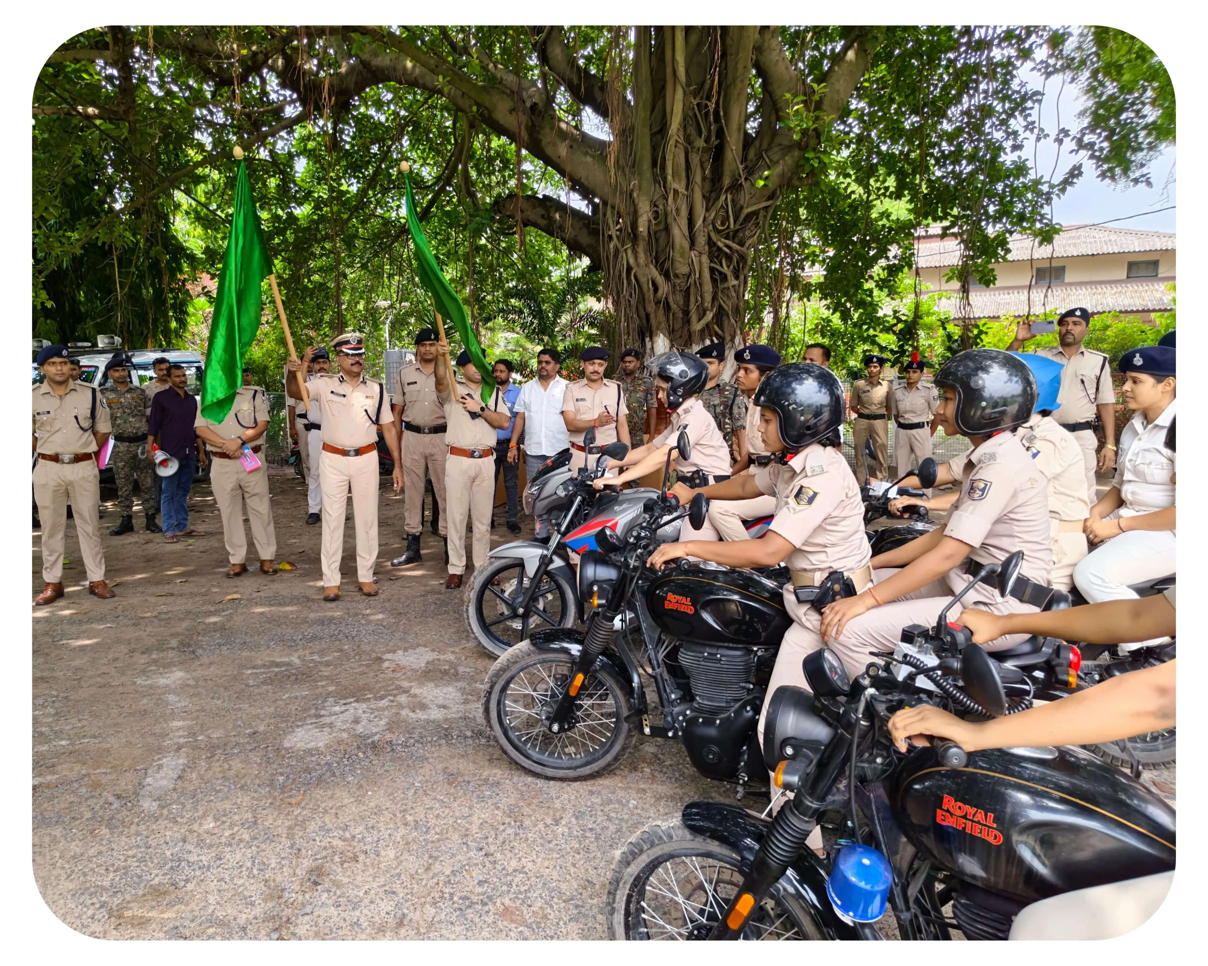 शहर की सुरक्षा के लिए 15 विशेष बाइक गश्ती दल रवाना, 80 पुलिसकर्मी तैनात