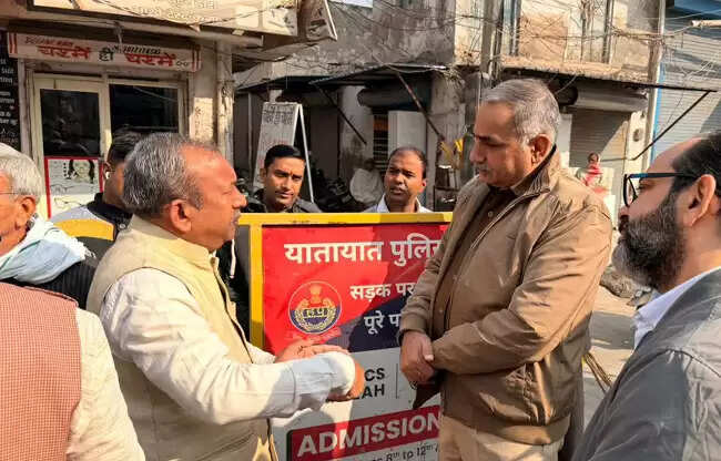 सोनीपत: ट्रैफिक सुधार के लिए पुलिस उपायुक्त ट्रैफिक नरेन्द्र कादयान ने शहर का किया दाैरा