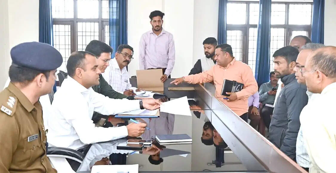 तहसील दिवस में 20 शिकायतें दर्ज, नाै का मौके पर निस्तारण