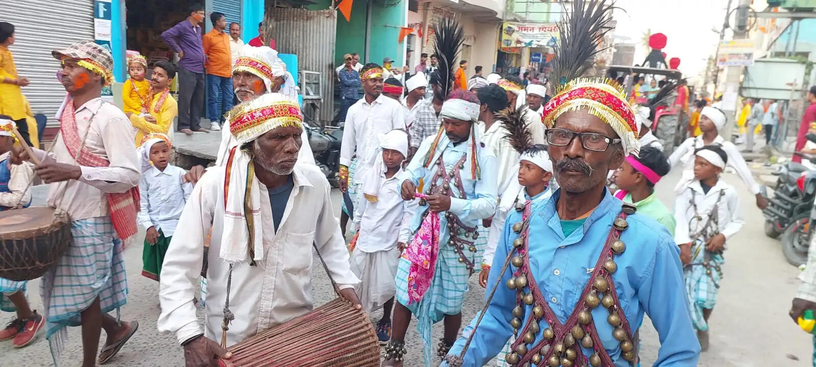श्री विष्णु विराट रूप का दर्शन सह नवाह संकीर्तन का समापन,शहर में शोभायात्रा निकालकर प्रतिमा विसर्जित