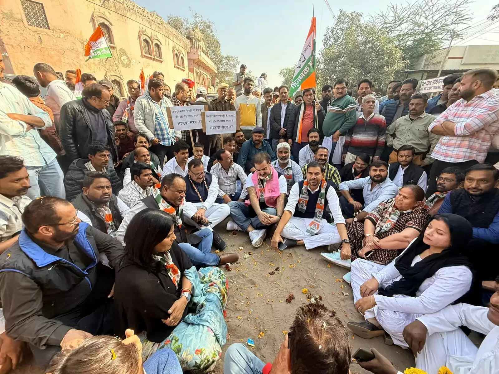 मेटल फैक्ट्री मामले में खाचरियावास का पैदल मार्च, एक हजार करोड़ के घोटाले का आरोप