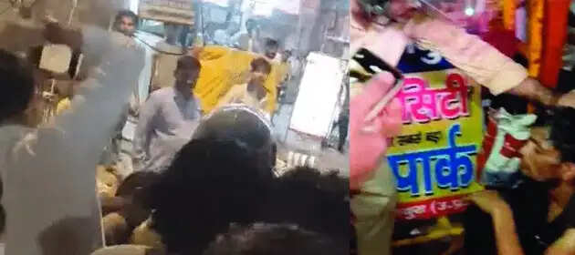जेब काटने के शक में युवक को भीड़ ने घेरा, प्लास से कान खींचने का वीडियो वायरल