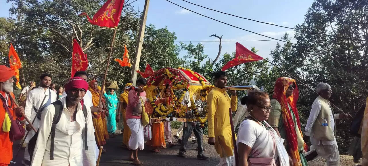 अनूपपुर: सात दिवसीय पंचकोशी मेंकल धाम परिक्रमा नर्मदा उद्गम स्थल से पूजन-अर्चन के साथ प्रारंभ