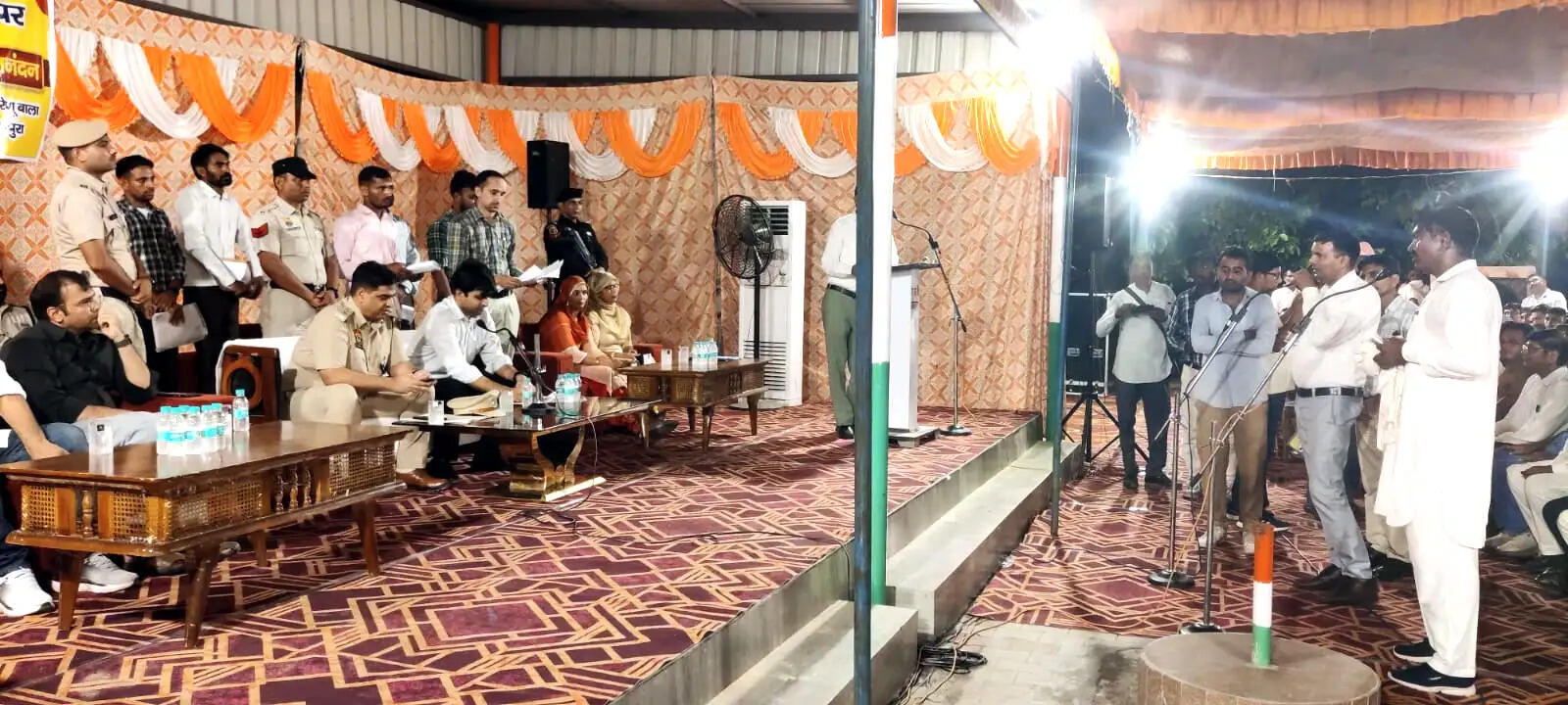 सिरसा: अधिकारियों ने ग्रामीणों से किया सीधा संवाद