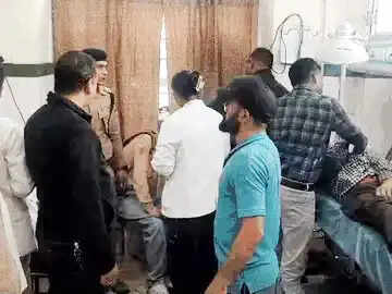नैनीताल में 100 मीटर गहरी खाई में गिरी कार, चार लोग घायल