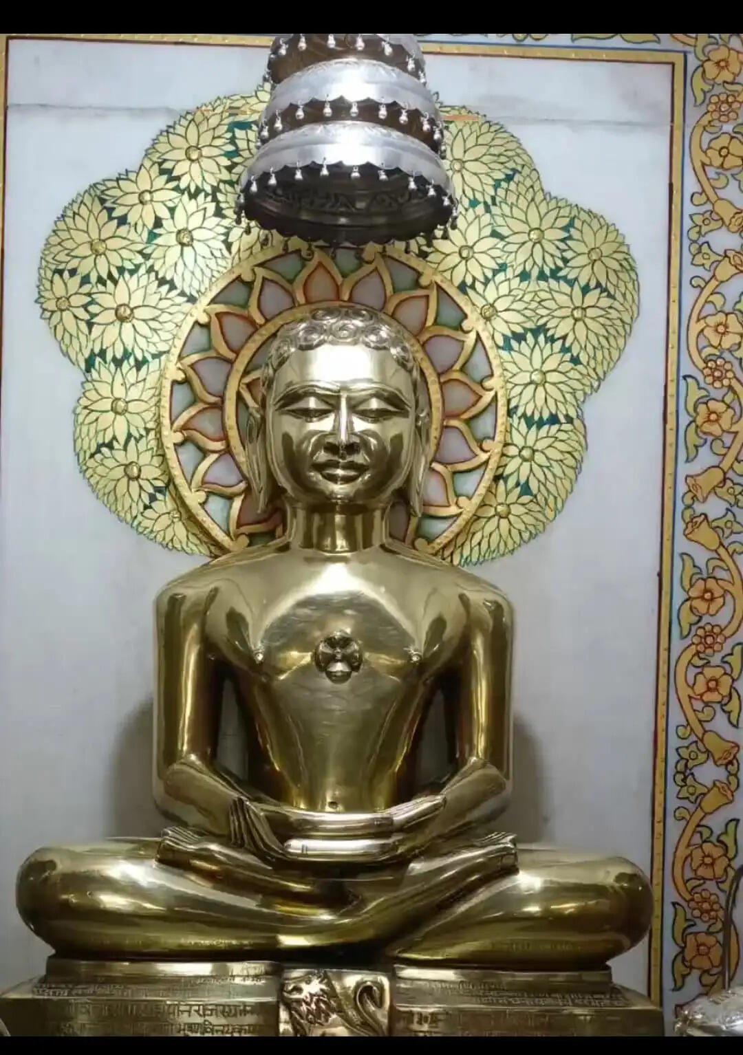 अनूपपुर: जिलें भर में मनाया गया 24वें तीर्थंकर भगवान महावीर का जन्मोत्सव, निकाली शोभायात्रा