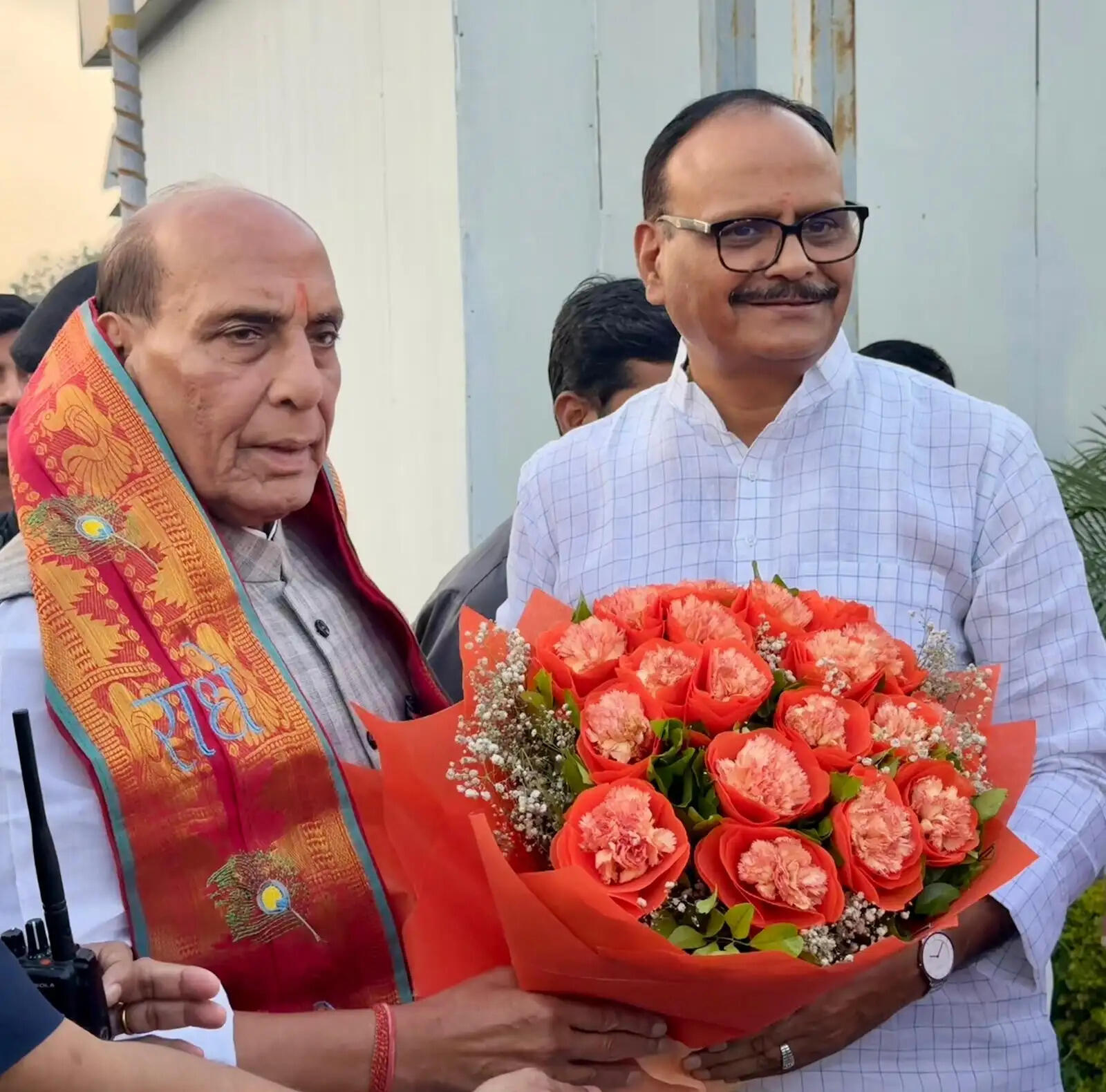 रक्षामंत्री राजनाथ सिंह लखनऊ पहुंचे, विभिन्न कार्यक्रमों में हिस्सा लेंगे