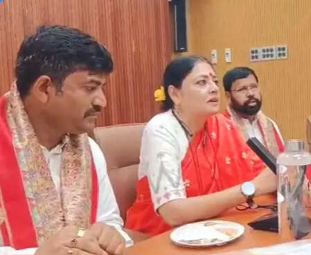 मंत्री अग्निमित्रा पाल ने सीएमईआरआई का दौरा किया, कहा - लोगों को गुमराह किया गया था