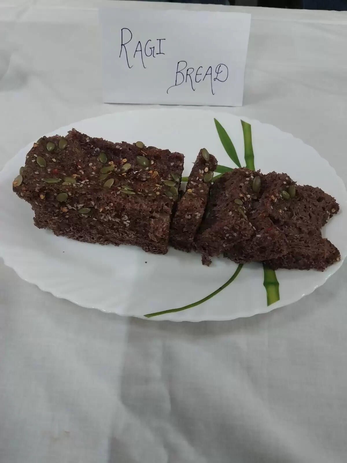 बीएचयू एमएमवी में छात्राओं ने कार्यशाला में मिलेट-आधारित बेकिंग बनाने का गुर सीखा