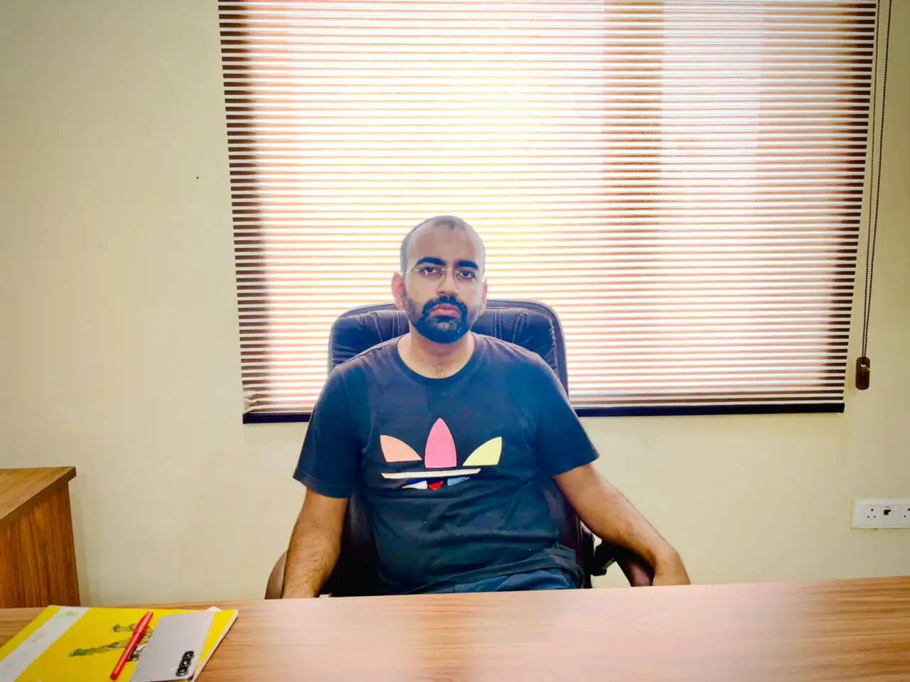 (साक्षात्कार) हरदोई के युवा उद्यमी आदि तिवारी पराली व गोबर से गैस बना कर देश को बना रहे आत्मनिर्भर