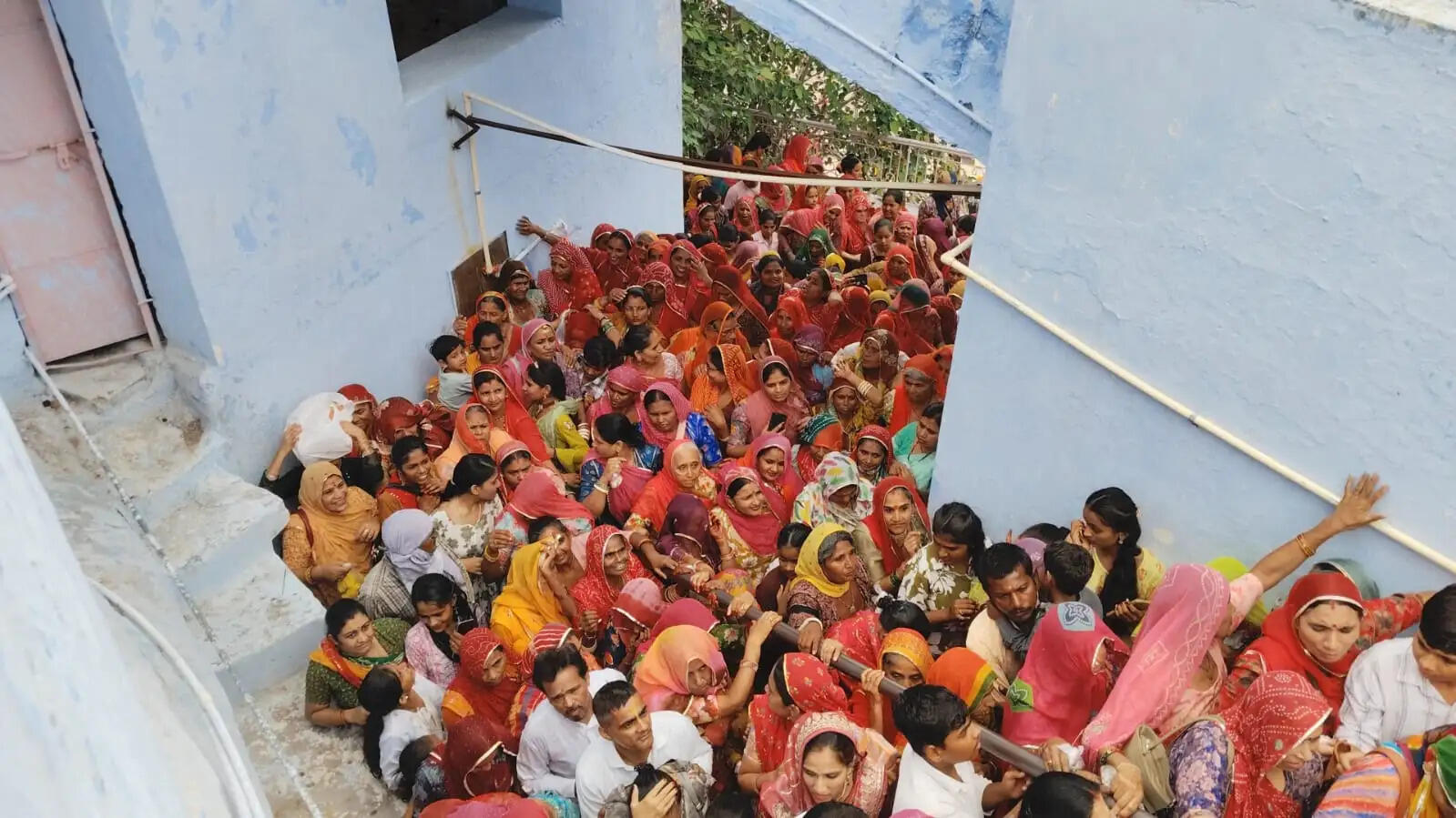 हरियाली अमावस्या पर छाया धार्मिक उल्लास, मंदिरों में उमड़ी भीड़