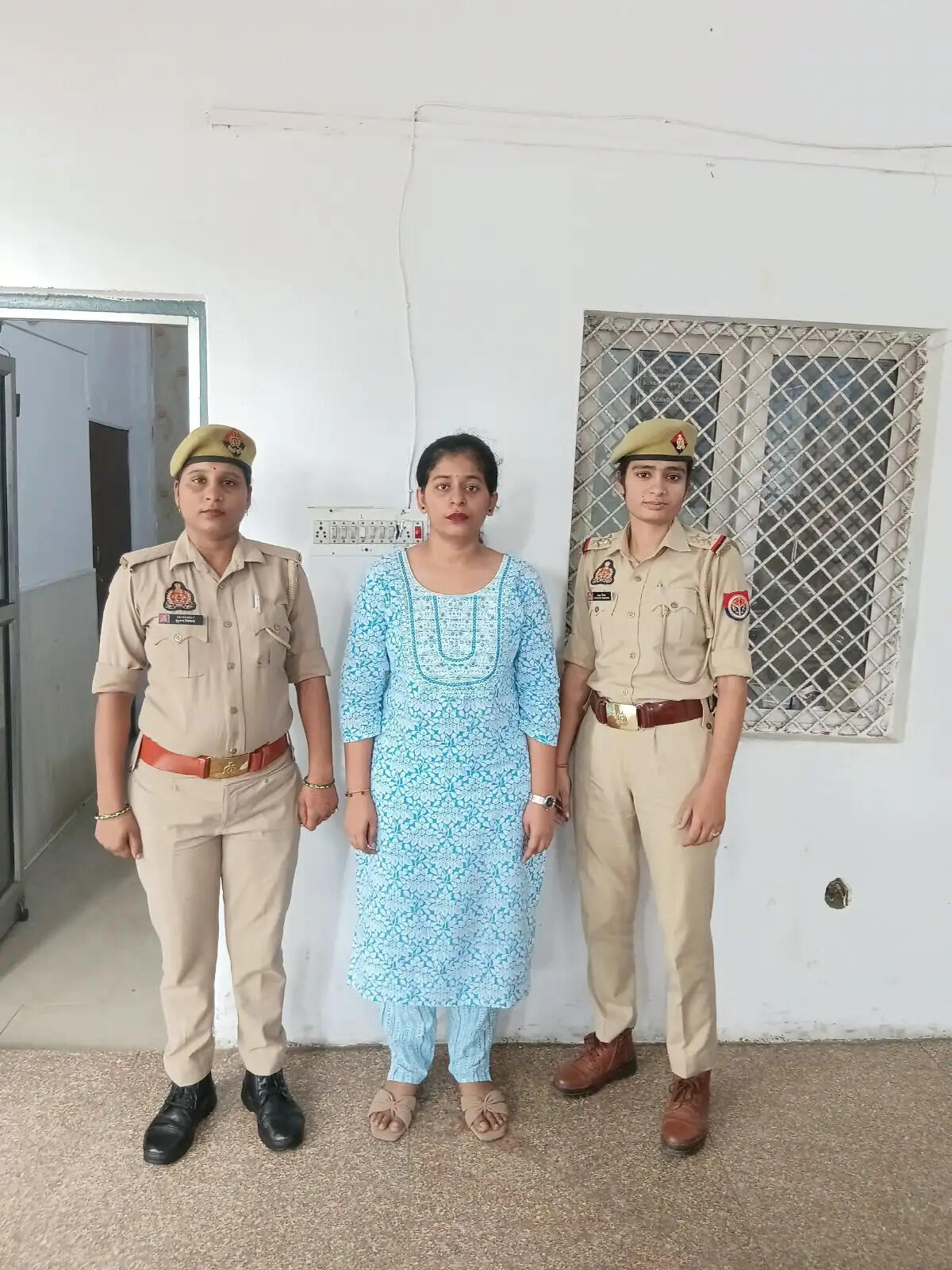 कांशीराम आवास के नाम पर फर्जी अलॉटमेंट लेटर से ठगी, भाई-बहन नोएडा से गिरफ्तार