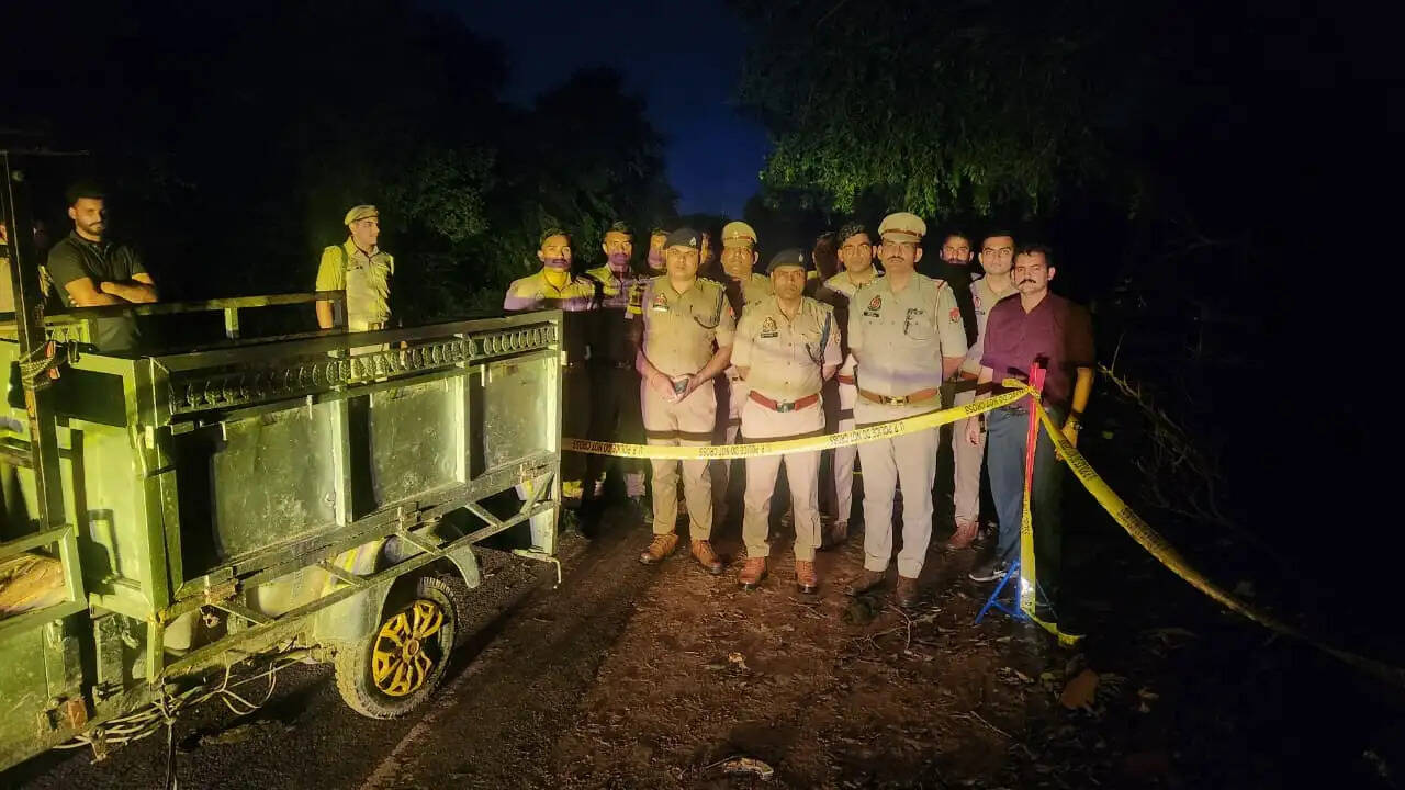 मुठभेड़ में हत्यारोपी गिरफ्तार, पैर में गोली लगी