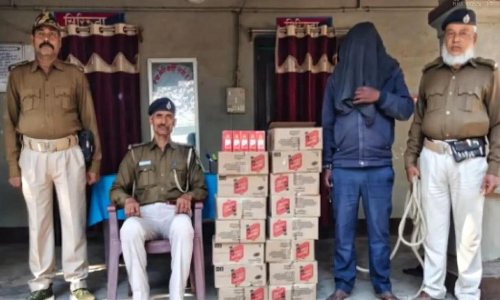 कटिहार में 129.6 लीटर विदेशी शराब के साथ एक तस्कर गिरफ्तार