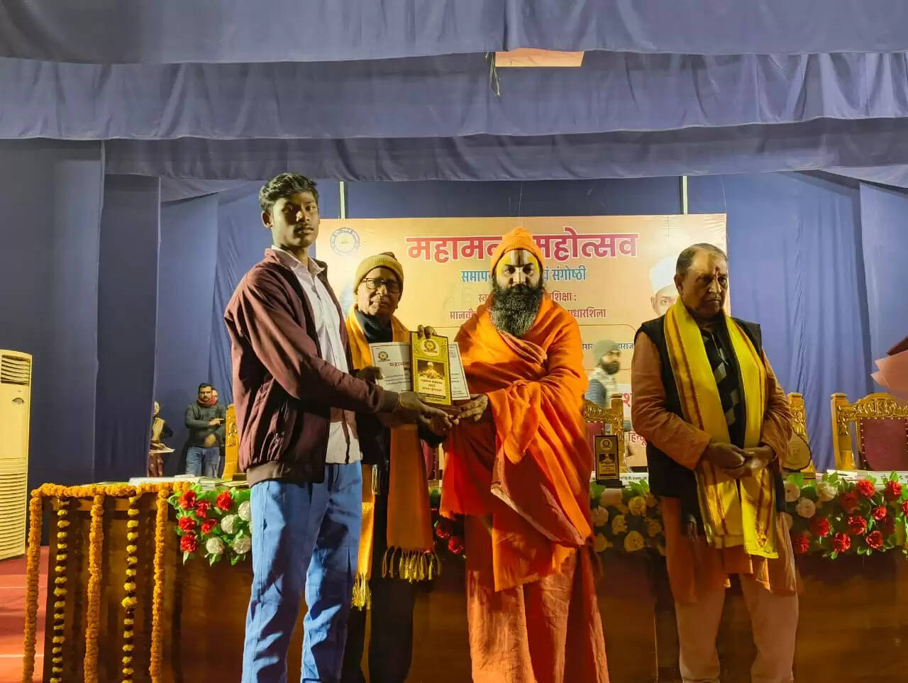 आदर्श का एक पर्याय ‘दर्पण’, जिसमें हम स्वयं को देखते हैं : मिथिलेश नंदिनी शरण