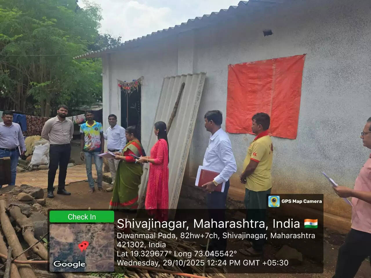 ठाणे जीडीपी का ग्रामीण क्षेत्रों में आवास कार्यों का निरीक्षण