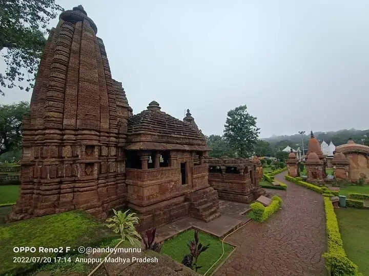अनूपपुर: अमरकंटक के रंगमहल मंदिर के पातालेश्वर महादेव आखिर कब मुक्त होंगे, न्यायालय के आदेश के बाद भी पूजा-अर्चना नहीं